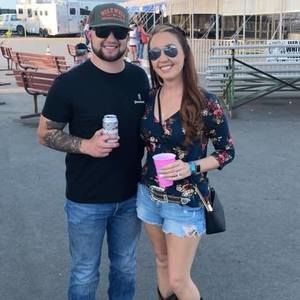 Meet your Posher, Lynsey